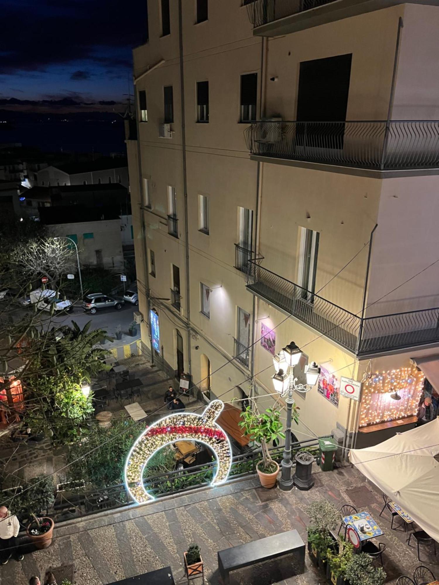 チェファルWindow On The Sunsetアパートメント エクステリア 写真